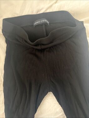 naked wardrobe Black Ribbed Leggings